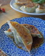 Японские пельмени с креветками