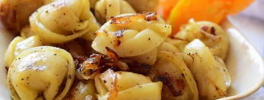 жареные пельмени с луком. Шаг 9