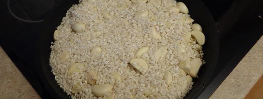 плов с чесноком. Шаг 13