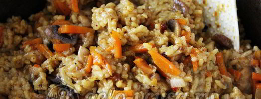 плов с грибами в мультиварке. Шаг 14