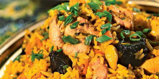 Плов с курицей и черносливом