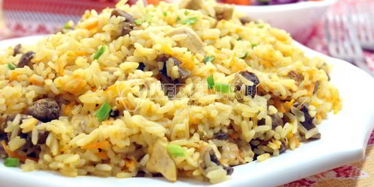 Плов с курицей и грибами