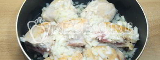 плов с курицей, изюмом и морковью по-корейски. Шаг 5