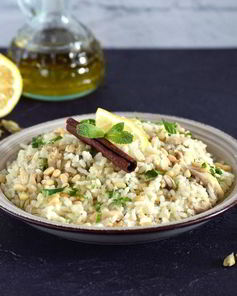 Плов с лимоном и кедровыми орешками