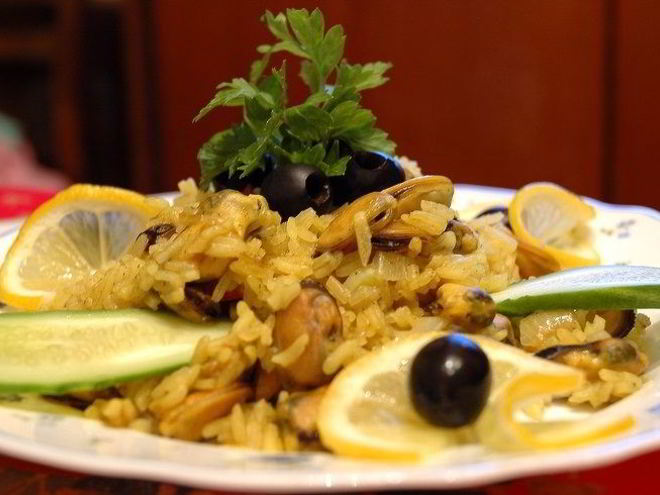 Рецепт плова с мидиями в мультиварке