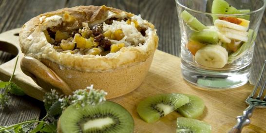 Сладкий плов с сухофруктами и орехами