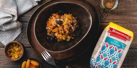 Сладкий плов с сухофруктами