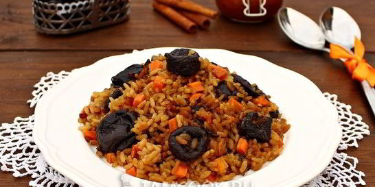 Сладкий плов в мультиварке