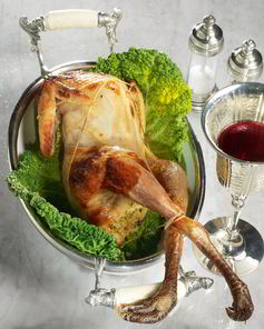 Цесарка с пряным пилавом из киноа