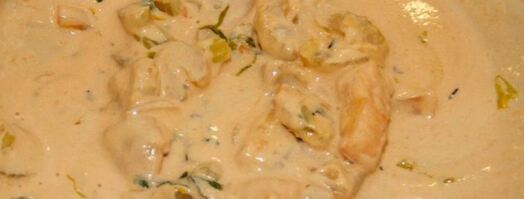 фрикасе из индейки и сельдерея на топленом молоке под сырной корочкой. Шаг 2