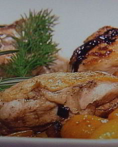 Куриное филе с овощным рагу под бальзамическим соусом