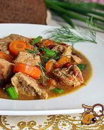 Мясное рагу с фасолью