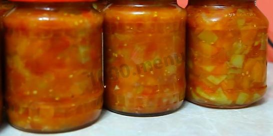 Овощное рагу из помидор, сладкого перца и лука на зиму