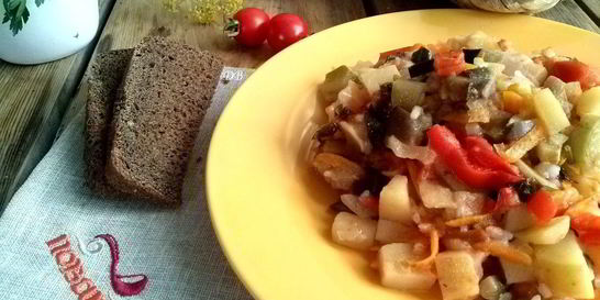 Овощное рагу с баклажанами и кабачками