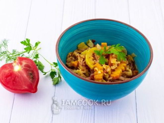 Рецепт овощного рагу с кабачками и капустой в мультиварке