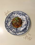 Рагу из белой фасоли с говядиной и пряными травами