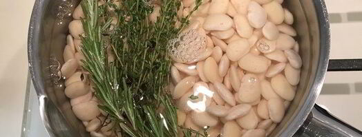 рагу из белой фасоли с говядиной и пряными травами. Шаг 2