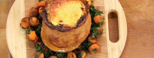 рагу из гуся, курицы и индейки, запеченное в тыкве с грибами и сыром. Шаг 7