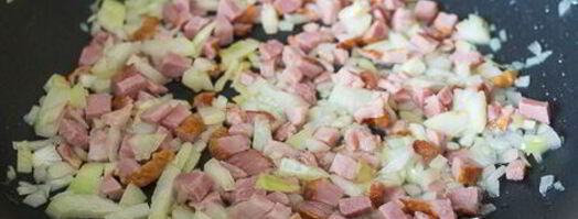 рагу из курицы с колбасками и тыквой. Шаг 4