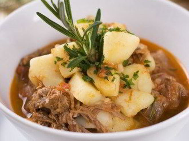 Рецепт свиного рагу с яблоками и капустой