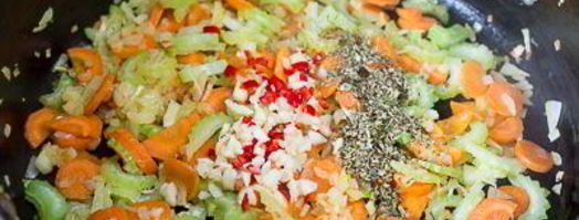 томатное рагу из морепродуктов. Шаг 7