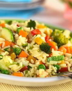 Быстрое ризотто с весенними овощами и козьим сыром