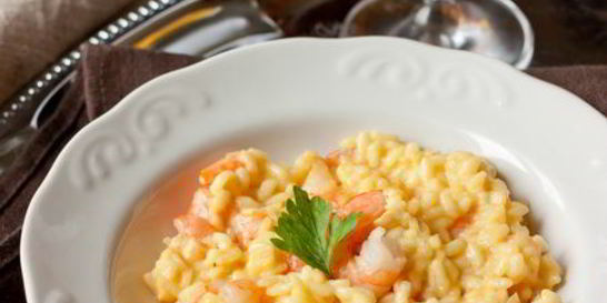 Ризотто с шафраном и креветками