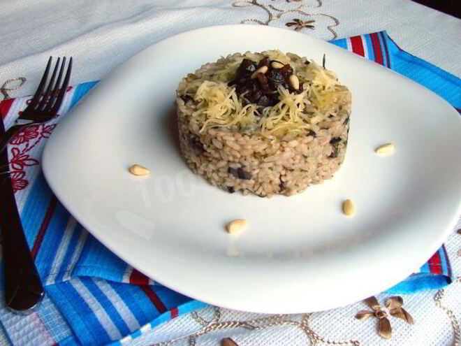 Рецепт ризотто с замороженными грибами и пармезаном