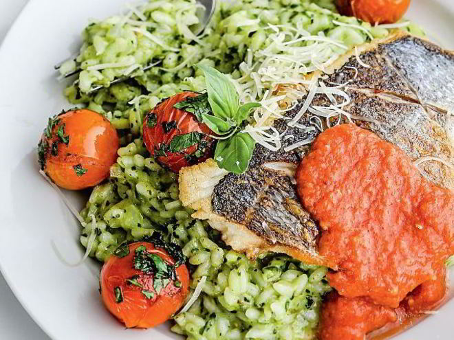 Рецепт сибаса с лимонно-базиликовым ризотто