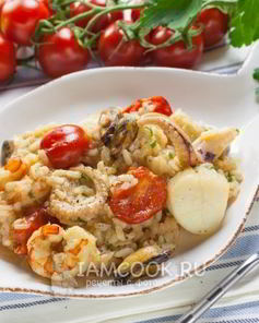 Томатное ризотто с морепродуктами