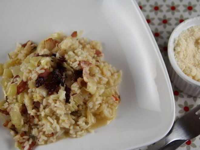 Рецепт запеченного в духовке ризотто с луком-пореем и панчеттой