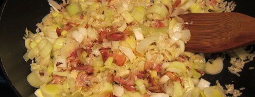 запеченное в духовке ризотто с луком-пореем и панчеттой. Шаг 3