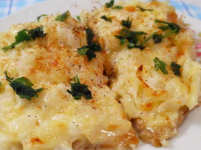 Рецепт горбуши под сырно-луковой корочкой