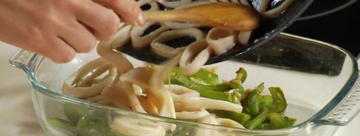 кальмары по-провансальски. Шаг 4