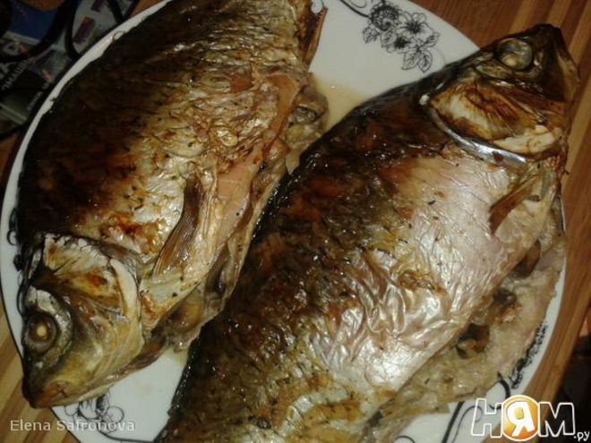 Рецепт карпа запеченного с грибами в сметане