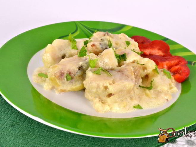 Рецепт хека тушеного в молоке