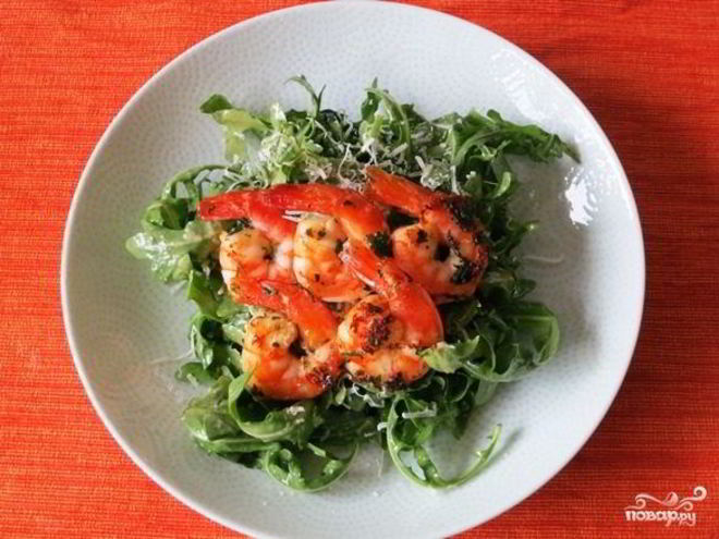 Рецепт креветок с руколой