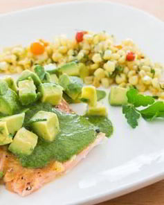 Лосось с зеленым соусом