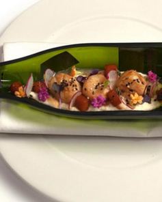 Морской гребешок на пюре из цветной капусты