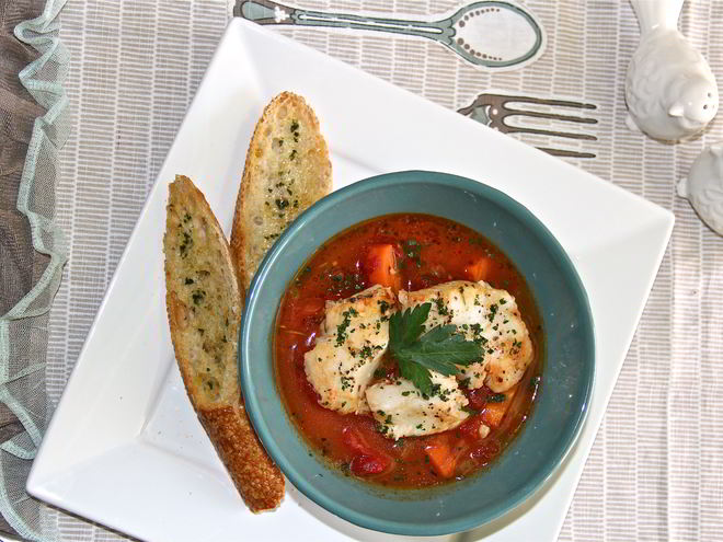 Рецепт морского окуня с овощным рагу