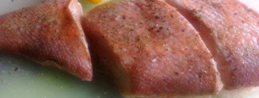 морской окунь с томатами. Шаг 2