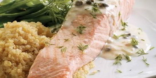 Отварная рыба под соусом