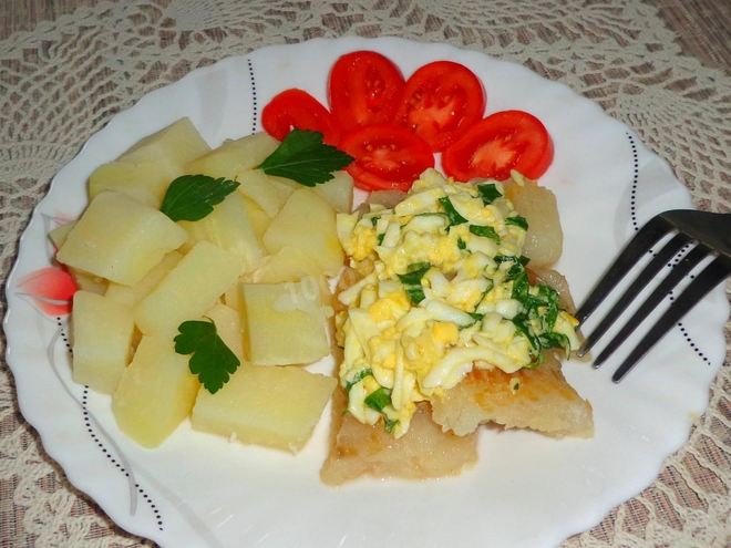 Рецепт рыбы по-польски с яйцом