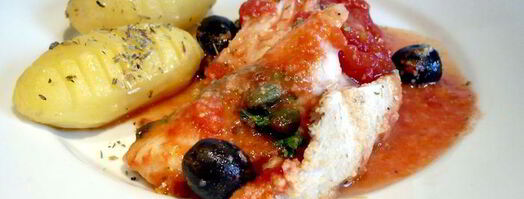 рыбка, запеченная в томатном соусе с маслинами и каперсами. Шаг 7