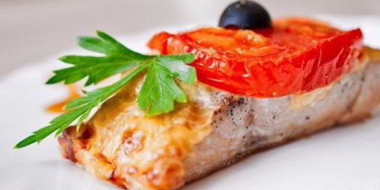 Рыбу в духовке по-гречески