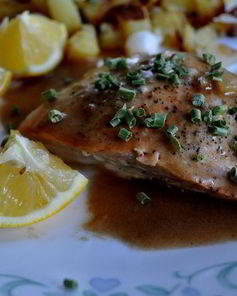 Семга в винном соусе