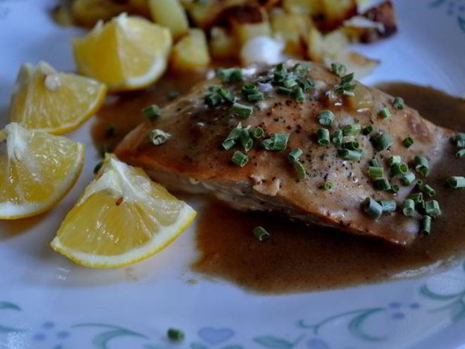 Рецепт семги в винном соусе
