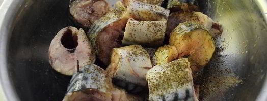 запеченная скумбрия на овощной подушке. Шаг 4