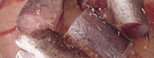 жареная рыба с картошкой и луком. Шаг 4