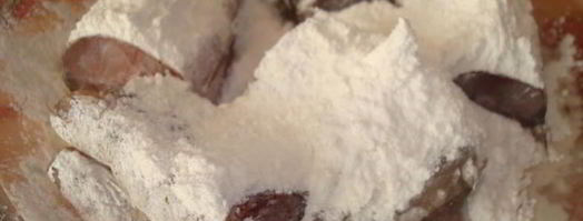 жареная рыба с картошкой и луком. Шаг 5